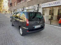 Usado Peugeot 807 130 CV (95 kW) 2006 Gris / plata Monovolumen