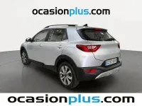 Usado Kia Stonic 100 CV (73 kW) 2024 Gris SUV