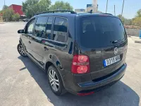 Usado VW Touran Highline 140 CV (102 kW) 2009 Negro Monovolumen