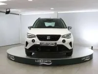 Usado Seat Arona Style 110 CV (80 kW) 2023 Blanco SUV