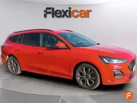 Używany Ford Focus ST-Line 115 KM (84 kW) 2022 Czerwony