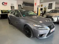 Usado Lexus IS300h Executive Line 223 CV (164 kW) 2014 Gris / plata Berlina