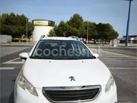 Usado Peugeot 2008 Active 110 CV (80 kW) 2015 Blanco SUV