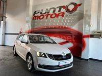 Usado Skoda Octavia Ambition 150 CV (110 kW) 2018 Blanco Familiar