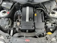 Usado Mercedes C180 Classic 143 CV (105 kW) 2003 Gris / plata Berlina