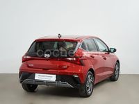 Nuevo Hyundai i20 100 CV (73 kW) 2025 Granate Berlina