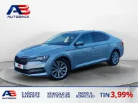 Usado Skoda Superb Style 218 CV (160 kW) 2021 Azul Berlina