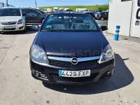 Usado Opel Astra Cabriolet Enjoy 105 CV (77 kW) 2007 Negro Descapotable