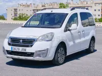 Usado Peugeot Partner Tepee Active 100 CV (73 kW) 2016 Blanco Monovolumen