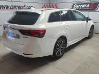 Usado Toyota Avensis Advance 143 CV (105 kW) 2015 Blanco Familiar
