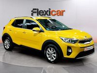 Usado Kia Stonic 84 CV (61 kW) 2018 Amarillo SUV