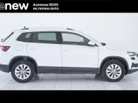 Usado Skoda Karoq Ambition 115 CV (84 kW) 2022 Blanco SUV