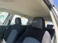 Usado Fiat Grande Punto Dynamic 90 CV (66 kW) 2007 Gris / plata Utilitario