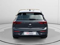 Usado VW Golf VIII Life 111 CV (81 kW) 2024 Gris Utilitario
