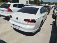 Usado VW Passat Business 122 CV (89 kW) 2021 Blanco Berlina