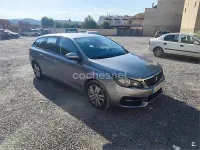 Usado Peugeot 308 SW Style 100 CV (73 kW) 2018 Gris / plata Familiar