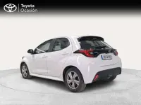 Usado Toyota Yaris Active 116 CV (85 kW) 2025 Blanco Utilitario