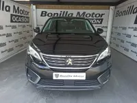 Usado Peugeot 5008 Allure 130 CV (95 kW) 2018 Negro SUV