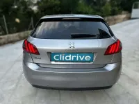 Usado Peugeot 308 Style 131 CV (96 kW) 2019 Gris Utilitario