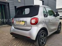 Usado Smart ForTwo Cabrio Passion 90 CV (66 kW) 2017 Plateado Descapotable