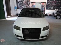 Usado Audi A3 Attraction 100 CV (73 kW) 2004 Blanco Utilitario