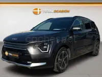Usado Kia Niro 141 CV (103 kW) 2022 Gris / plata SUV