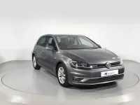 Usado VW Golf VII Advance 130 CV (95 kW) 2018 Gris / plata Berlina
