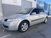 Usado Renault Mégane Extreme 106 CV (77 kW) 2007 Gris Utilitario