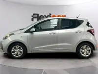 Usado Hyundai i10 67 CV (49 kW) 2017 Gris Utilitario