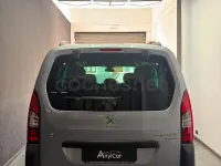 Usado Peugeot Rifter Allure 130 CV (95 kW) 2018 Gris / plata Monovolumen