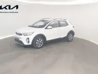 Usado Kia Stonic 101 CV (74 kW) 2025 Blanco SUV