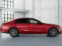 Nuevo Mercedes E300 312 CV (229 kW) 2026 Rojo Berlina