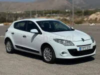 Usado Renault Mégane III Authentique 85 CV (62 kW) 2010 Blanco Berlina