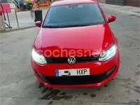 Usado VW Polo Advance 90 CV (66 kW) 2014 Rojo Berlina