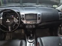 Usado Mitsubishi Outlander Motion 156 CV (114 kW) 2010 Gris / plata SUV