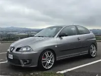 Usado Seat Ibiza CUPRA 160 CV (117 kW) 2005 Gris / plata Utilitario