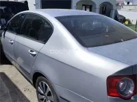 Usado VW Passat Edition 105 CV (77 kW) 2010 Blanco Berlina