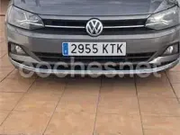Usado VW Polo Advance 95 CV (69 kW) 2019 Gris / plata Utilitario