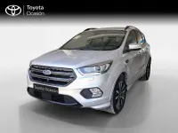 Usado Ford Kuga ST-Line 150 CV (110 kW) 2018 Plateado SUV
