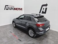 Usado VW T-Roc Advance 150 CV (110 kW) 2021 Gris / plata SUV