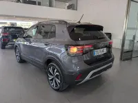 Usado VW T-Cross Life 116 CV (85 kW) 2024 Gris / plata SUV