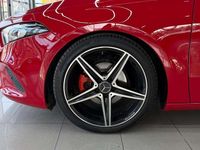 Usado Mercedes A180 116 CV (85 kW) 2019 Rojo Utilitario