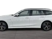 Usado BMW 330e M Performance 292 CV (214 kW) 2024 Blanco Familiar