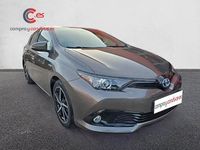 Usado Toyota Auris Hybrid Active 136 CV (100 kW) 2019 Gris / plata Berlina