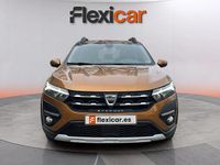 Usado Dacia Sandero Comfort 101 CV (74 kW) 2021 Amarillo Berlina