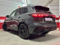 Usado VW Tiguan R-line 150 CV (110 kW) 2025 Gris / plata SUV