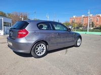 Usado BMW 116 122 CV (89 kW) 2010 Gris / plata Utilitario