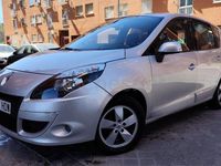Usado Renault Scénic III Bose Edition 130 CV (95 kW) 2011 Gris / plata Monovolumen