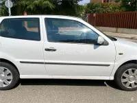 Usado VW Polo Classicline 55 CV (40 kW) 1991 Blanco Berlina