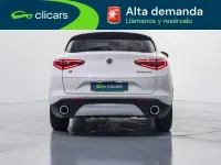 Usado Alfa Romeo Stelvio Super 209 CV (153 kW) 2017 Blanco SUV